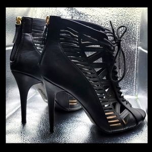 Anne Michelle, Black, US size 9, Caged lace up peep toe booties